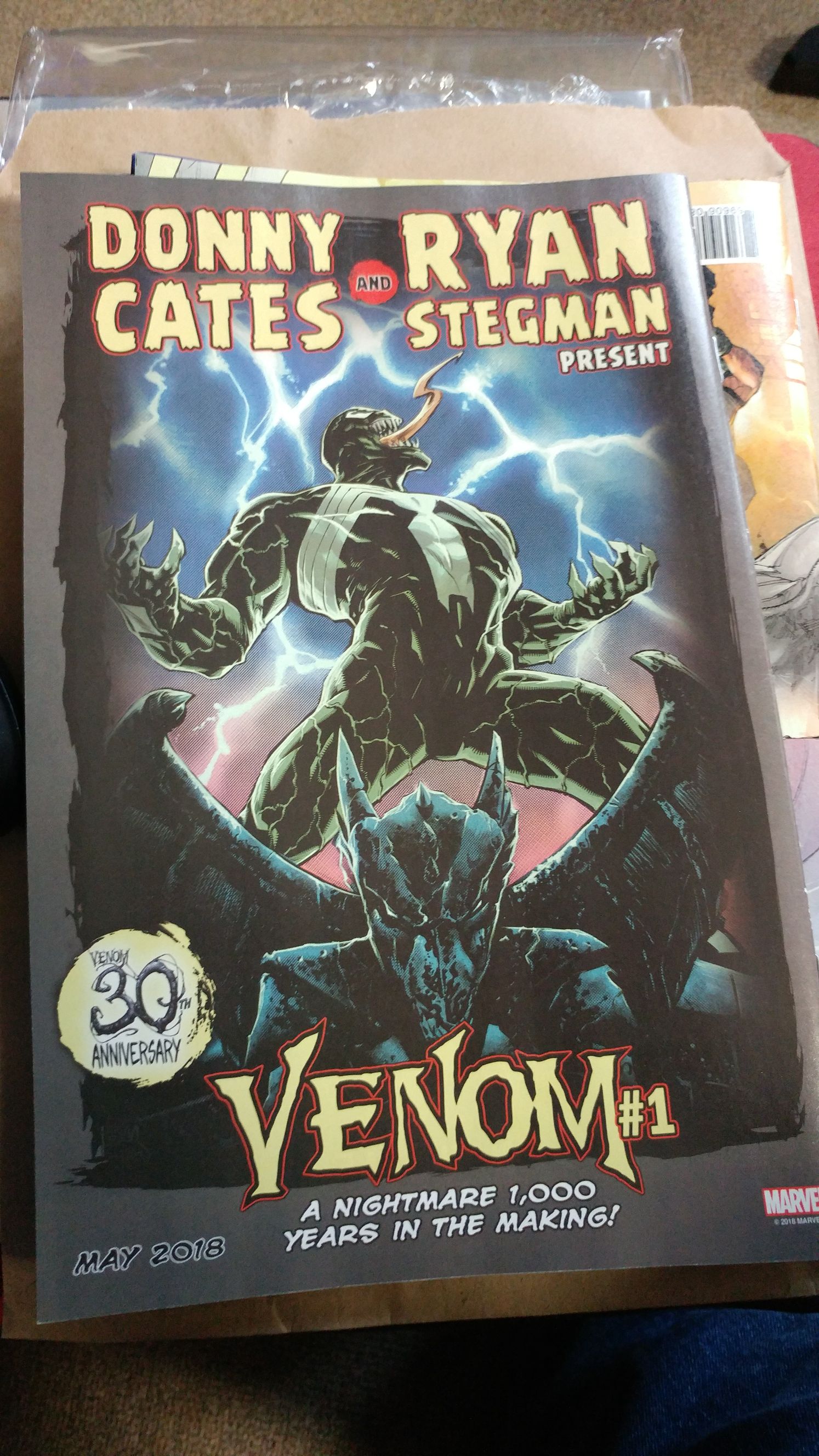 Venom/Carnage - Marvel Comics (1) comic book collectible [Barcode 759606055784] - Main Image 2