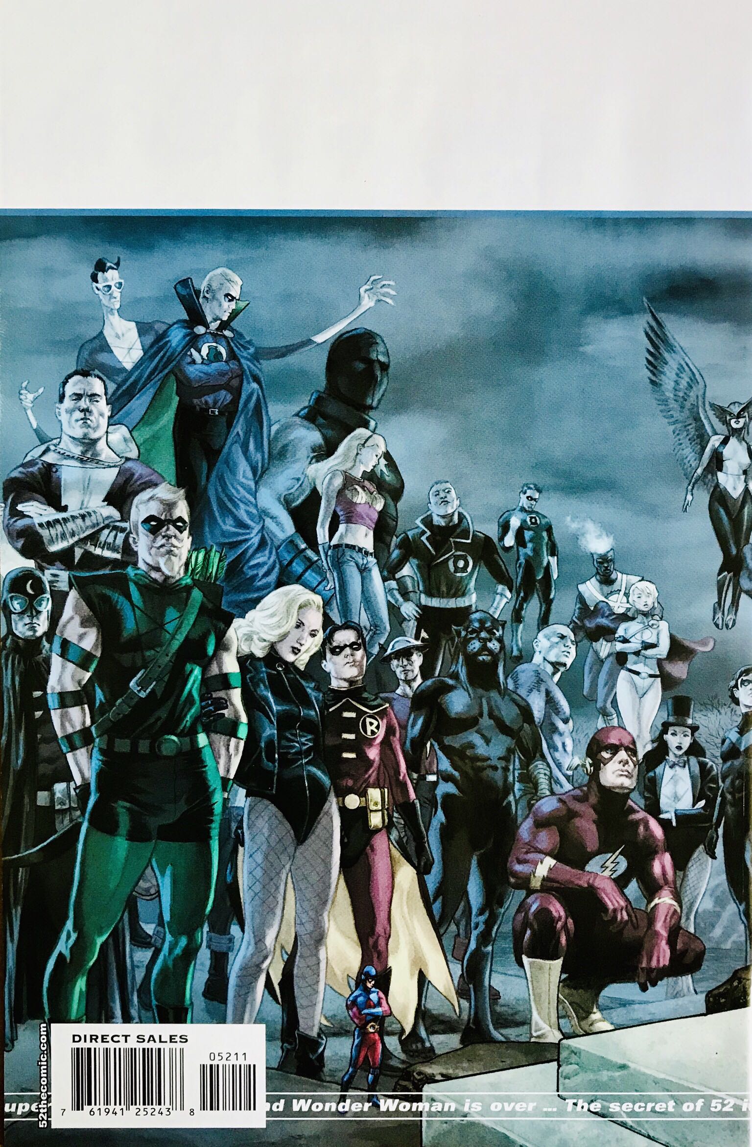 52 (2006) - DC (Detective Comics) (52 - May 2007) comic book collectible [Barcode 761941252438] - Main Image 2