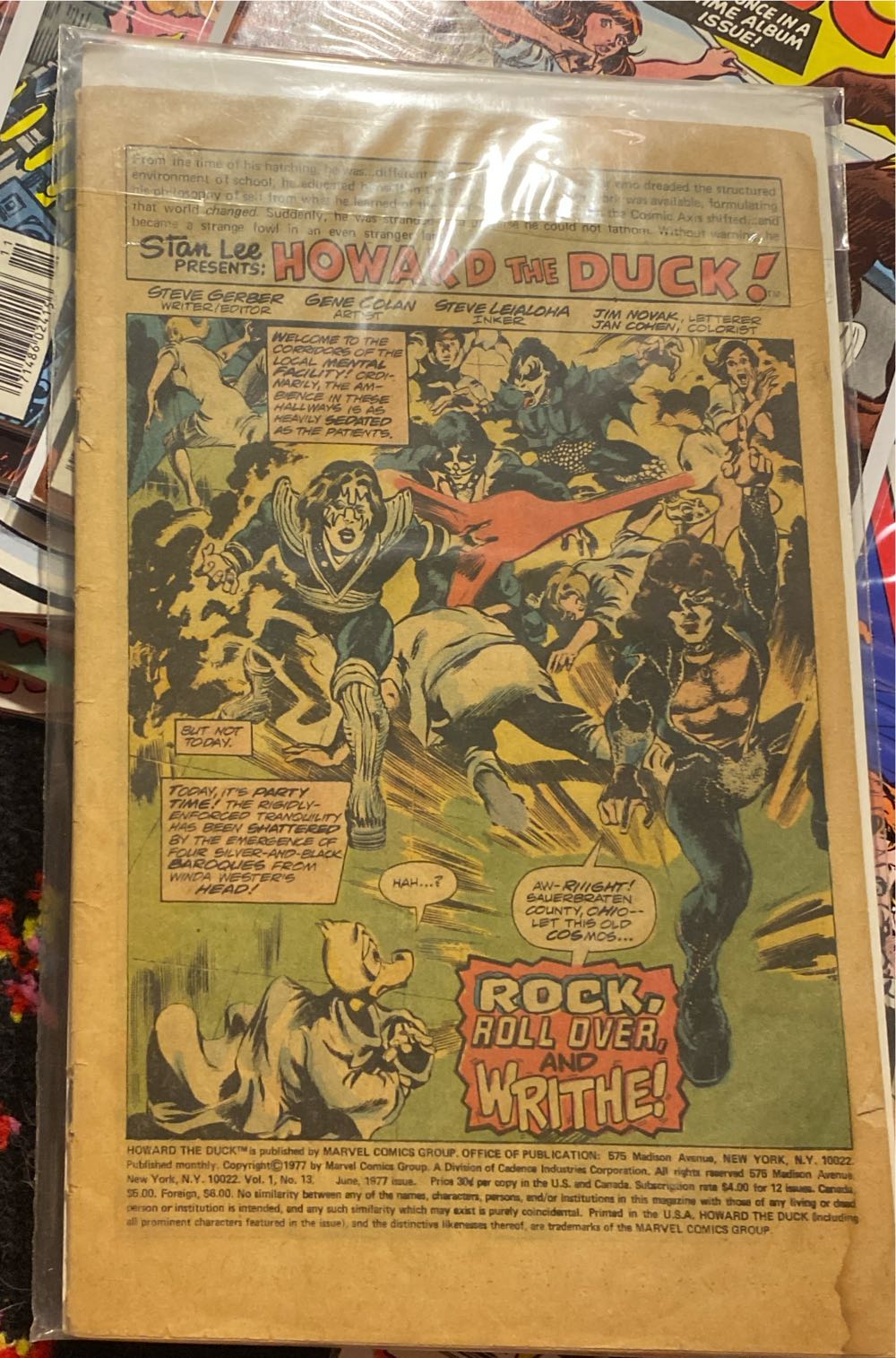 Howard The Duck - Marvel Comics Group (13 - Jun 1977) comic book collectible [Barcode 071486024156] - Main Image 3