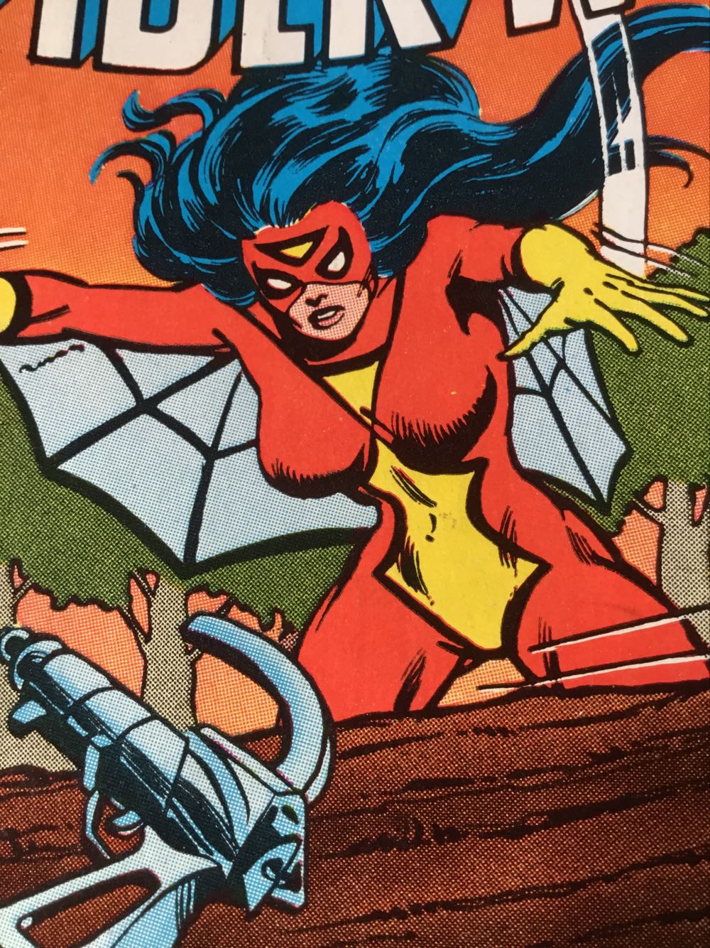 Spider-Woman - Marvel Comics (24 - Mar 1980) comic book collectible [Barcode 071486026150] - Main Image 2