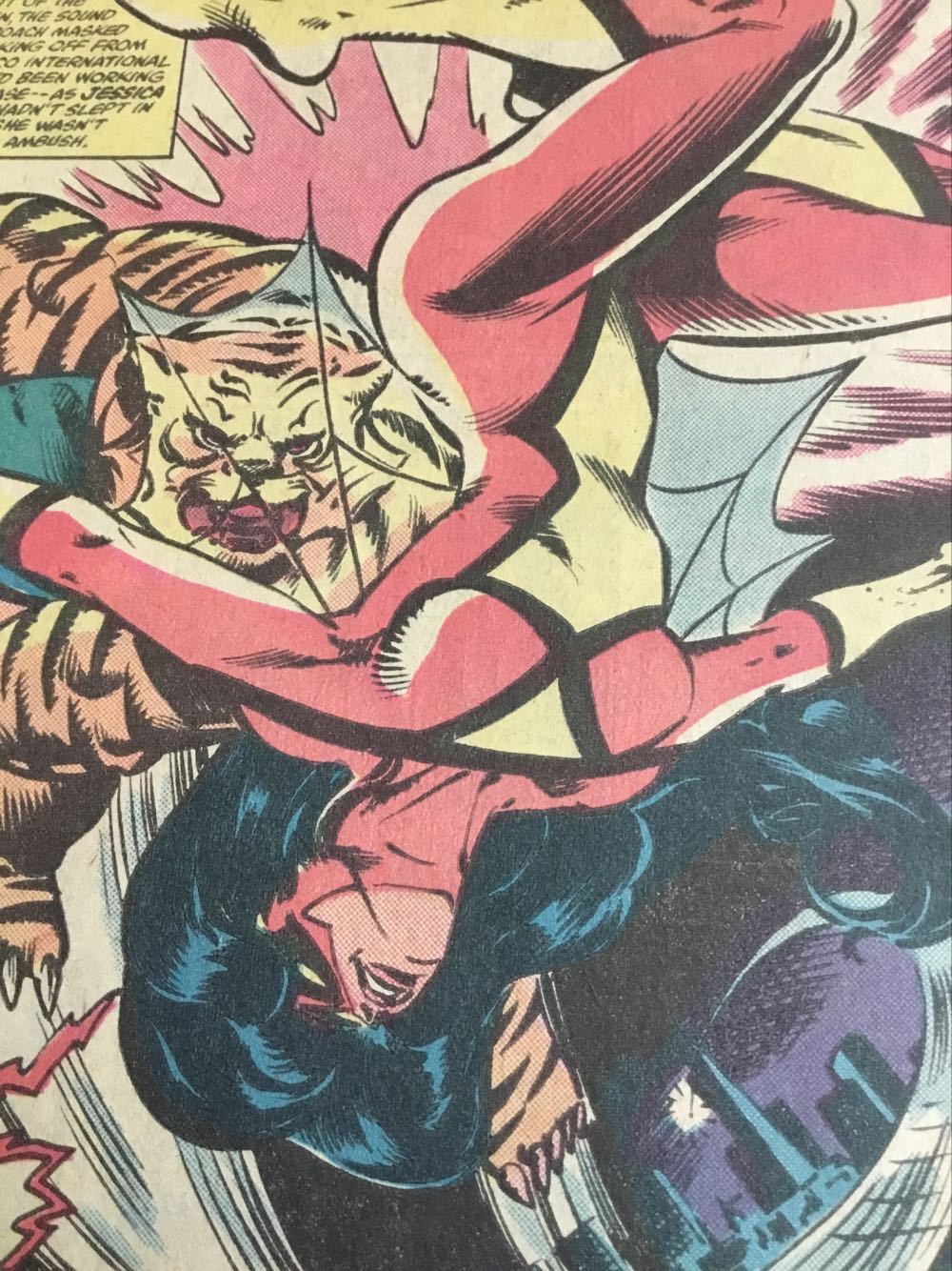 Spider-Woman #40 - Marvel Comics (40 - Oct 1981) comic book collectible [Barcode 759606058310] - Main Image 4