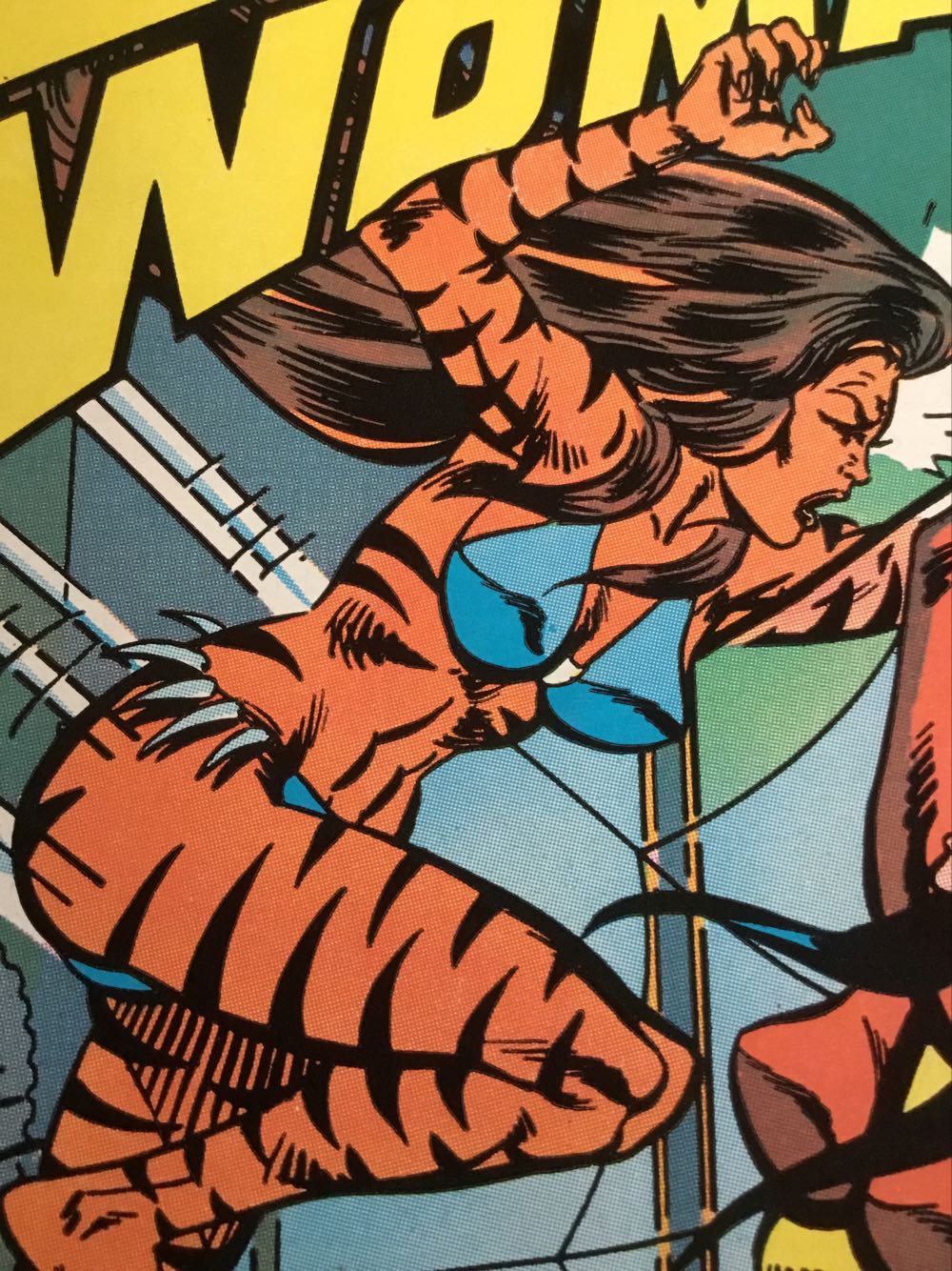 Spider-Woman - Marvel Comics Group (49 - Apr 1983) comic book collectible [Barcode 071486026150] - Main Image 3