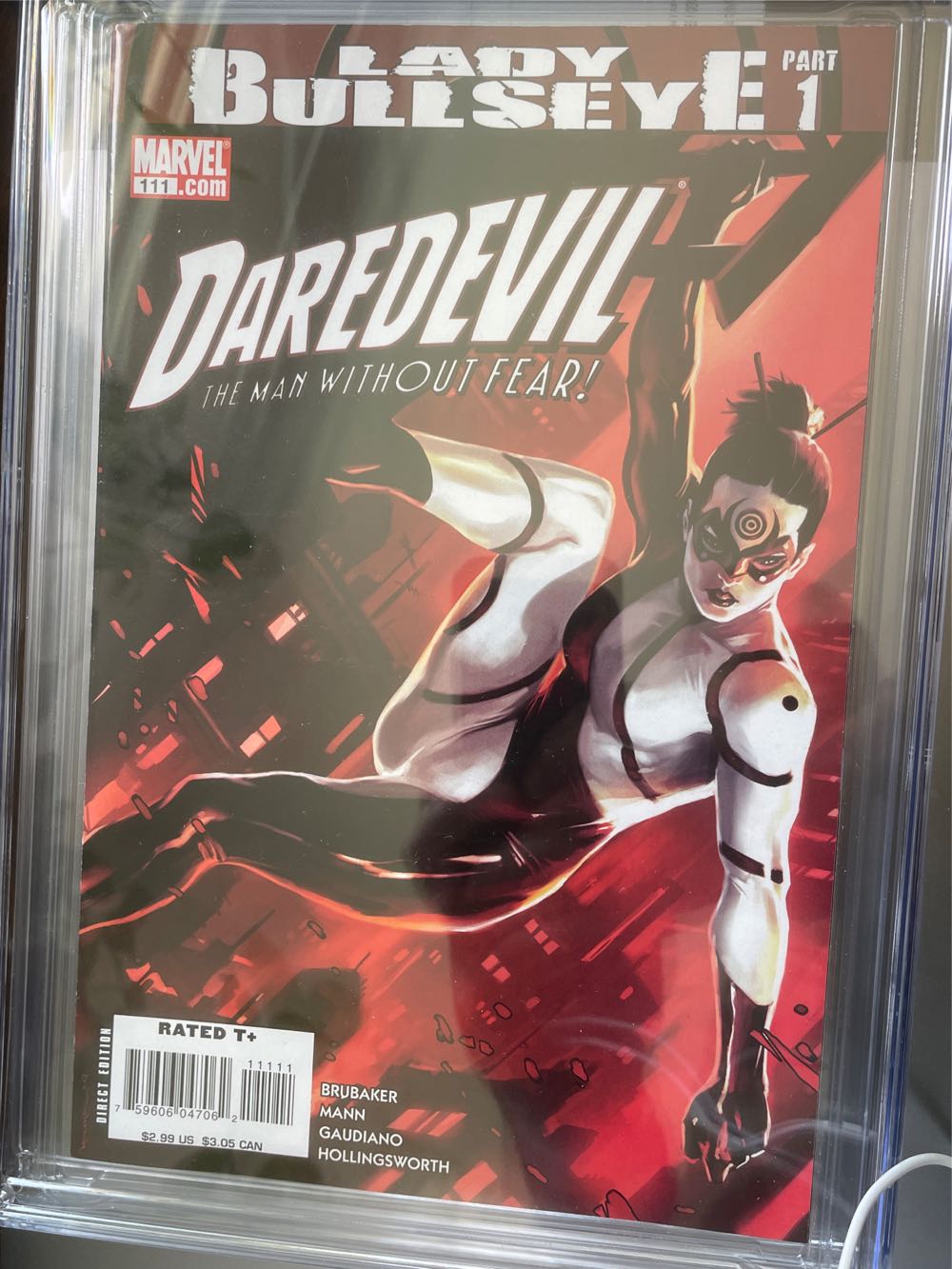 Daredevil - Marvel (111 - 11/2008) comic book collectible [Barcode 75960604706211111] - Main Image 2