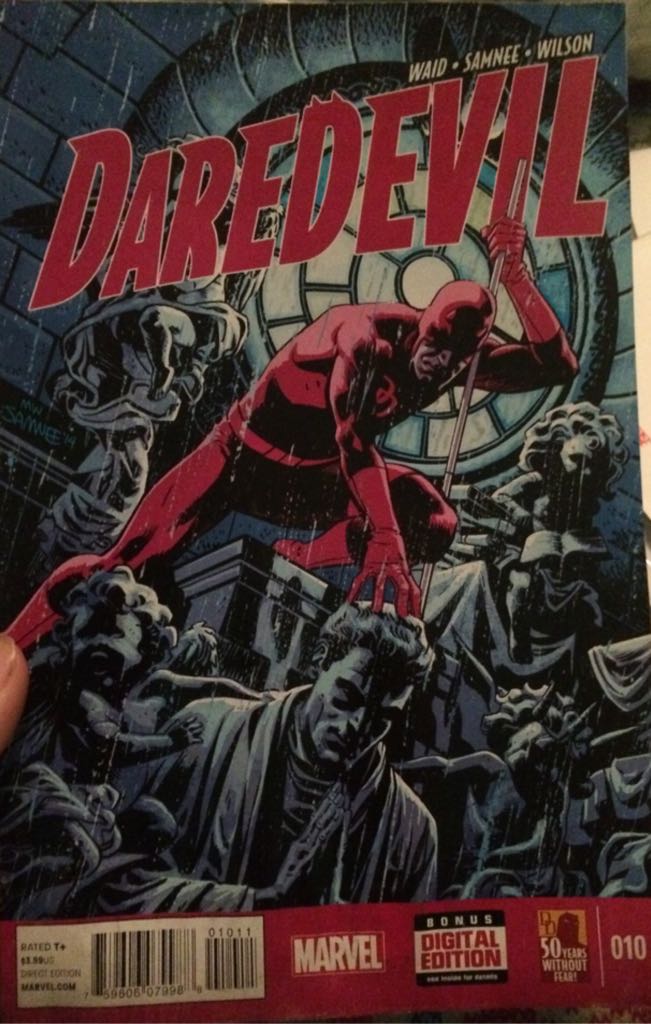 Daredevil - Marvel (10 - Nov 2014) comic book collectible [Barcode 75960607998801011] - Main Image 1