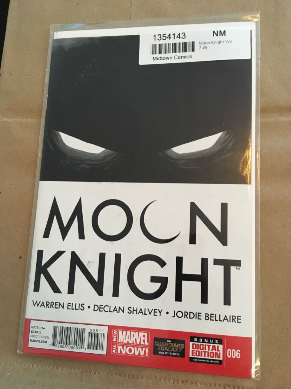 Moon Knight 6 - Marvel Comics (6 - Oct 2014) comic book collectible [Barcode 75960608001400611] - Main Image 2