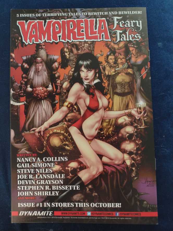 Red Sonja - Dynamite Entertainment (11 - Aug 2014) comic book collectible [Barcode 72513020621311021] - Main Image 2