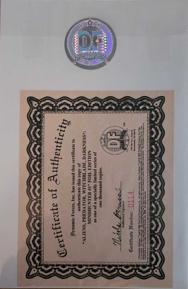 Witchblade/Aliens/Darkness/Predator: Mindhunter - Top Cow/Dark Horse Comics (1 - Jan 2001) comic book collectible [Barcode 761568001631] - Main Image 2