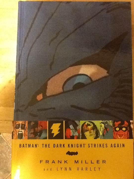 Batman: The Dark Knight Strikes Again - DC Comics (1) comic book collectible [Barcode 9781563898440] - Main Image 1