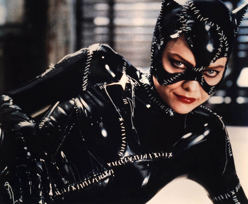 Catwoman - DC (Detective Comics) (2 - Sep 1993) comic book collectible [Barcode 070992307067] - Main Image 3