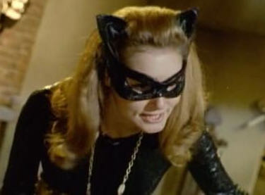 Catwoman - DC (Detective Comics) (42 - Feb 1997) comic book collectible [Barcode 76194120012504211] - Main Image 2