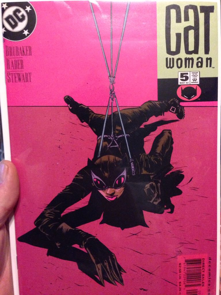 Catwoman (2002) - DC (5 - May 2002) comic book collectible [Barcode 76194122906500511] - Main Image 1