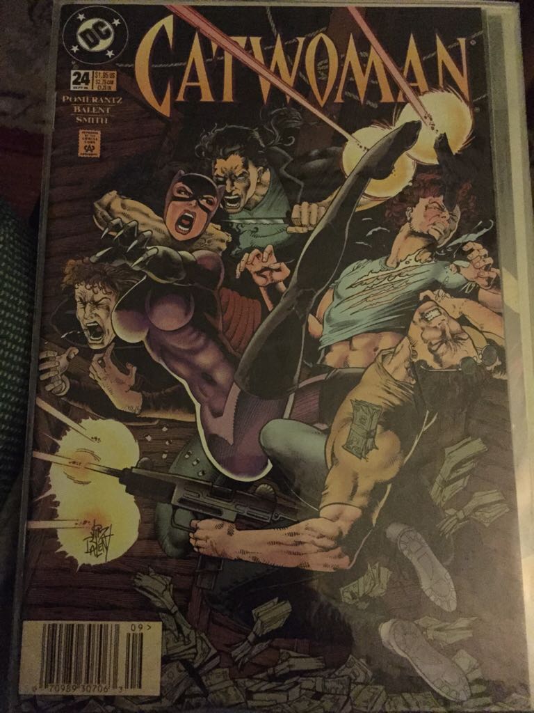 Catwoman  (24 - 09/1995) comic book collectible - Main Image 1