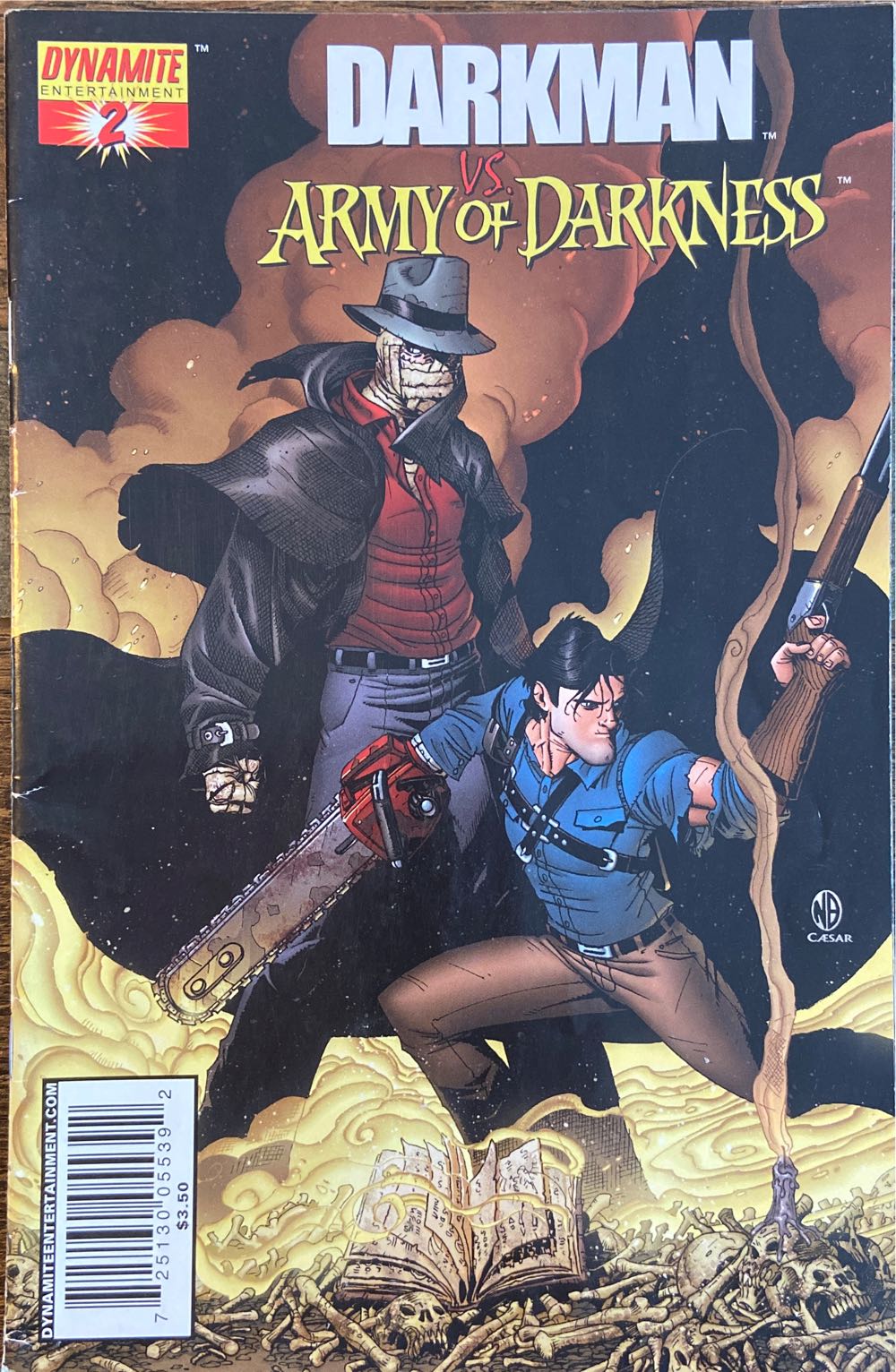 Darkman VS. Army Of Darkness - Dynamite (2) comic book collectible [Barcode 725130055392] - Main Image 2