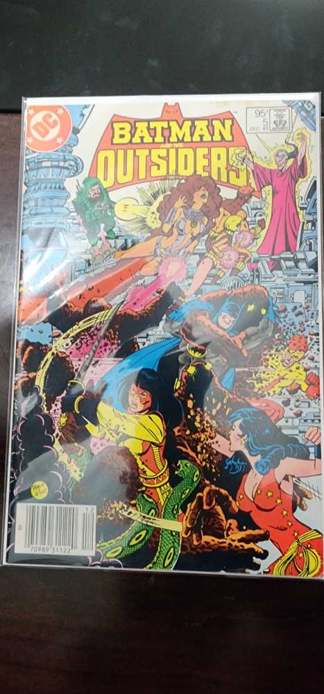 Batman And The Outsiders - DC Comics (5 - Dec 1983) comic book collectible [Barcode 070989311220] - Main Image 2