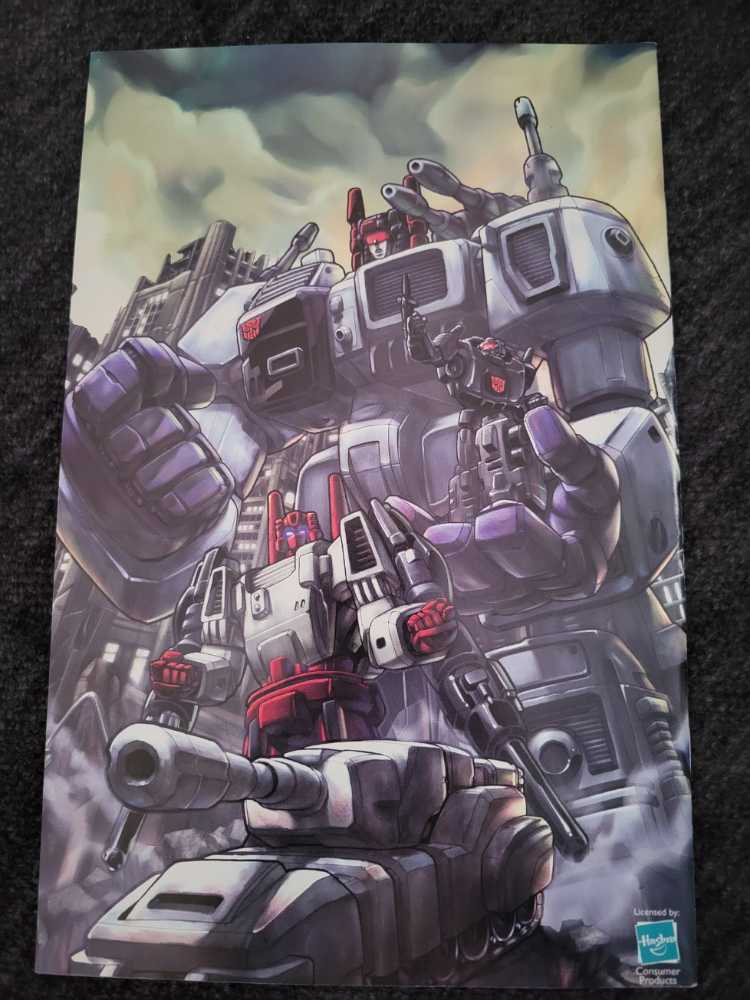 DW Transformers - Dreamwave Productions (1 - Apr 2002) comic book collectible [Barcode 823365009897] - Main Image 2