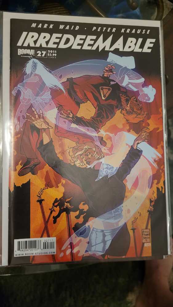 Irredeemable  (27) comic book collectible [Barcode 844284001076] - Main Image 2