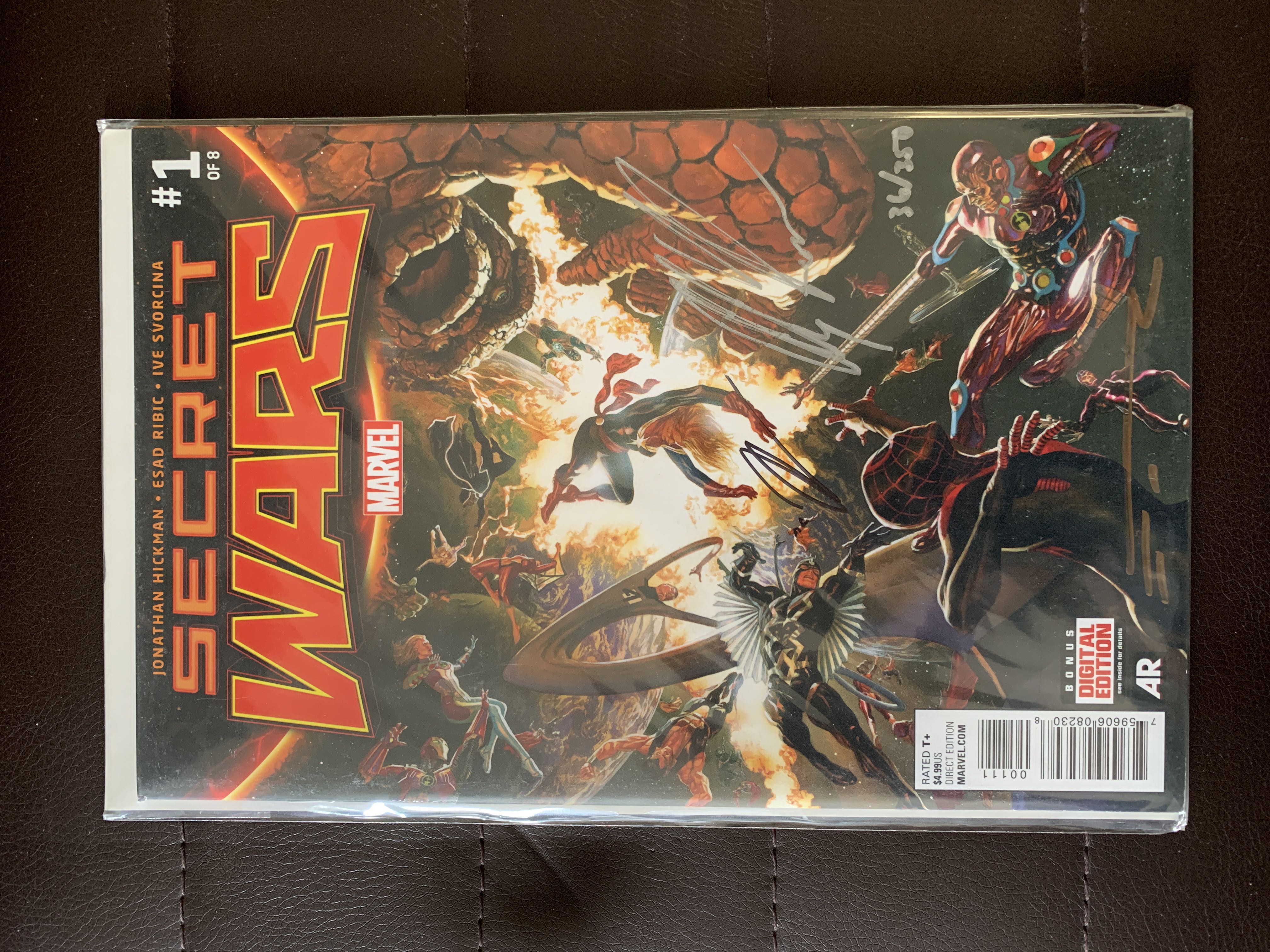 Secret Wars (2015) - Marvel Comics (1 - Jul 2015) comic book collectible [Barcode 75960608230800111] - Main Image 2