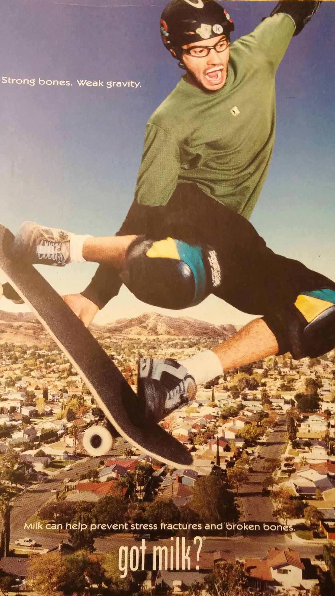 JLA (1997) - DC (Detective Comics) (82 - Aug 2003) comic book collectible [Barcode 761941208114] - Main Image 2