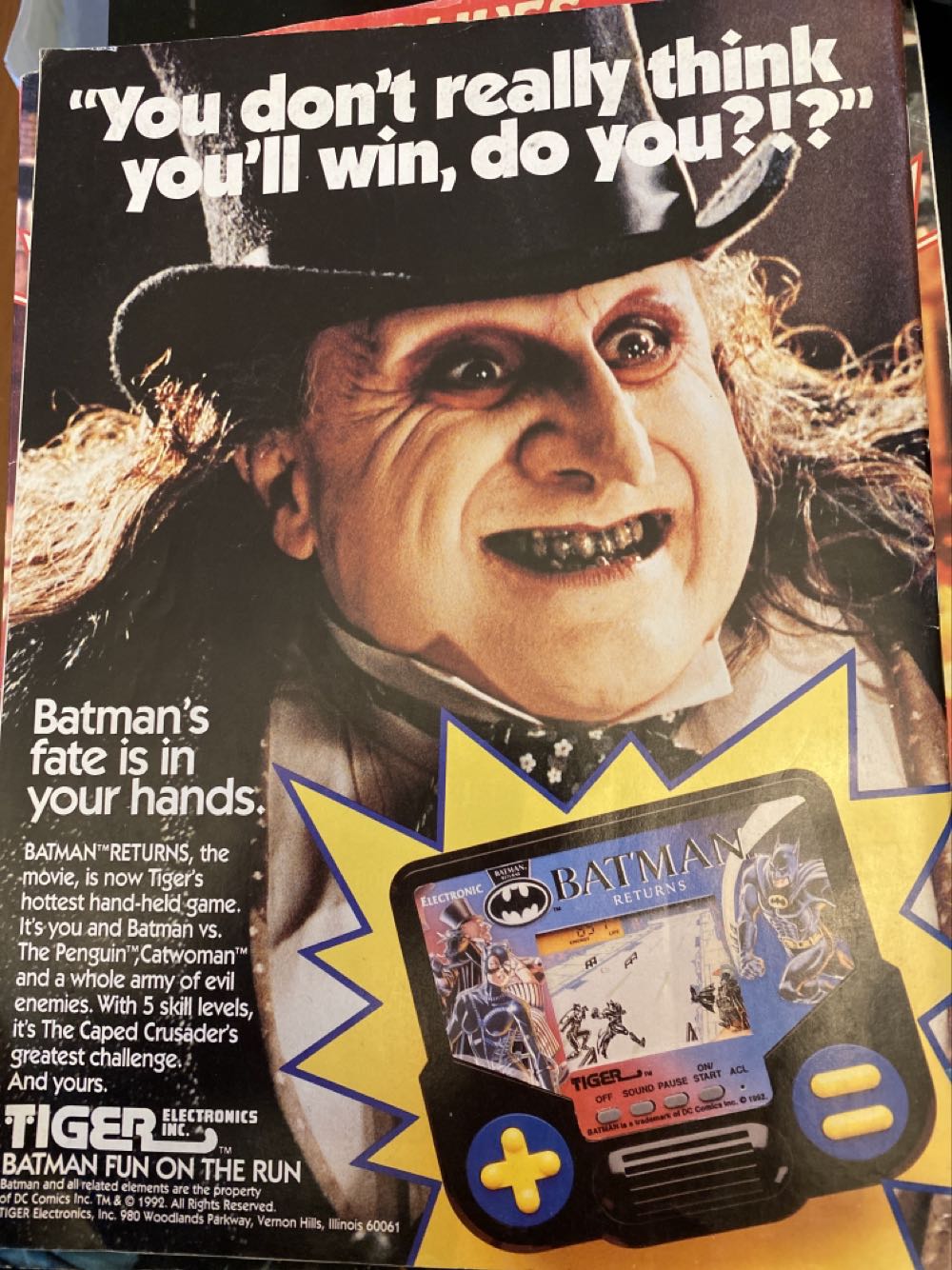 Batman Returns - Topps comic book collectible - Main Image 2