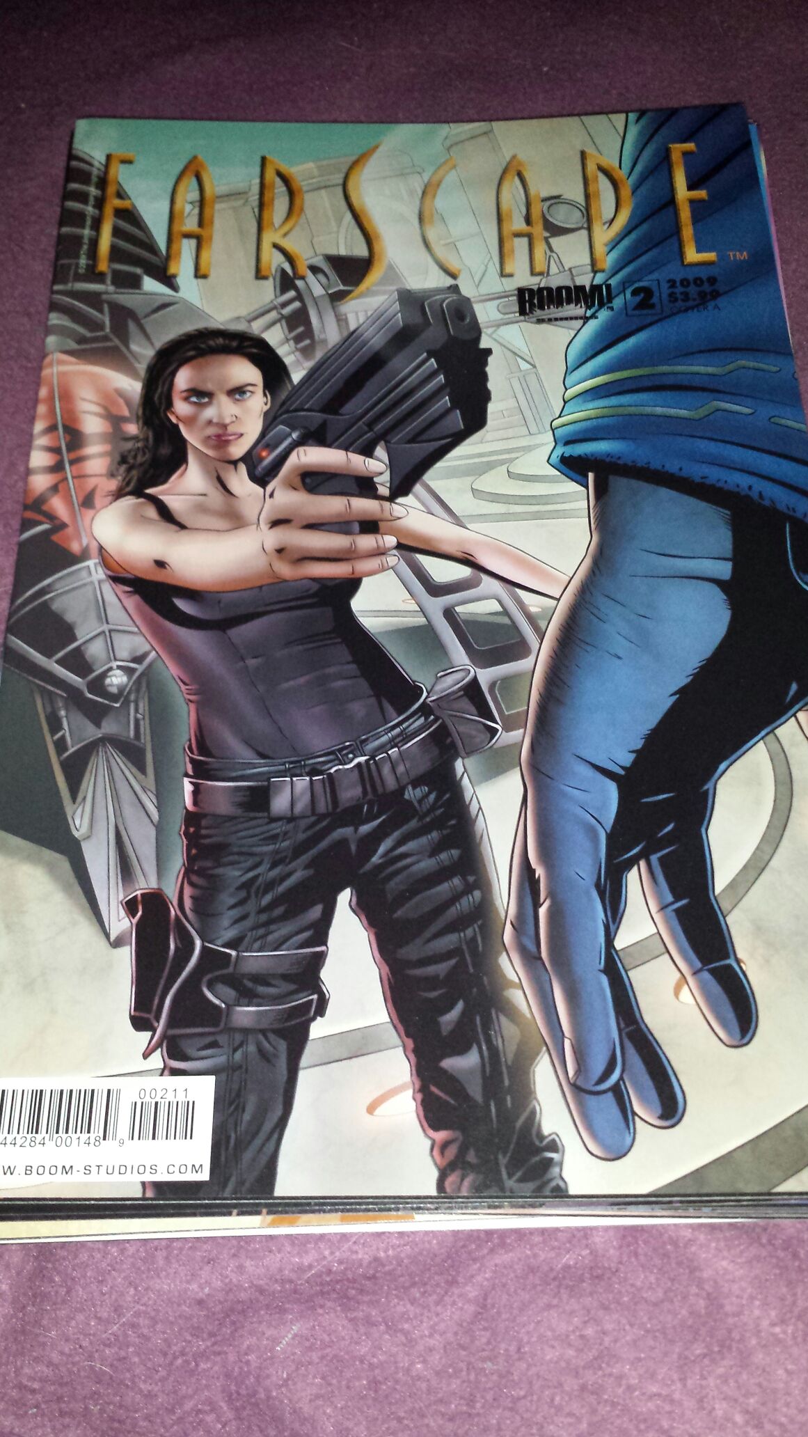 Farscape  (2 - 12/2009) comic book collectible [Barcode 844284001489] - Main Image 1