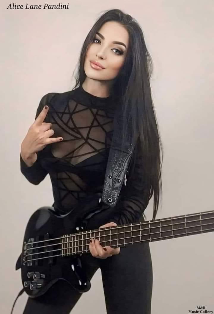 Ultimate Fantastic Four #25 - Marvel (25 - Jan 2006) comic book collectible [Barcode 75960605499202511] - Main Image 2