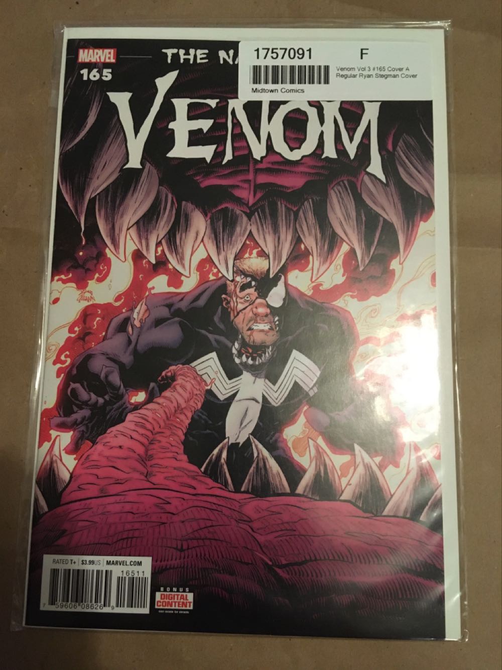 Venom - Marvel Comics (165 - Jun 2018) comic book collectible [Barcode 75960608626916511] - Main Image 2
