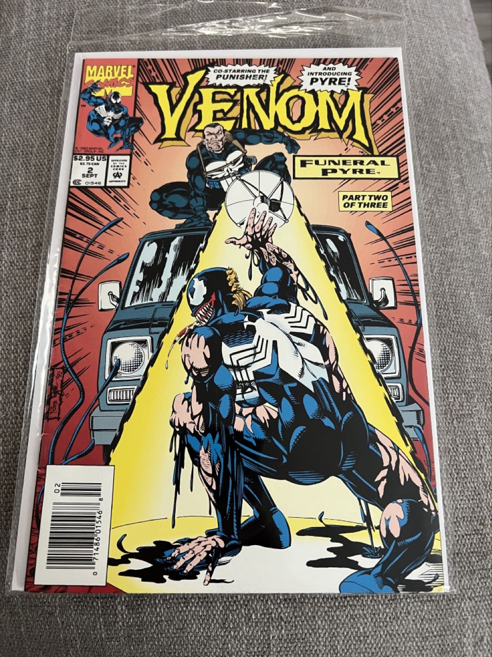 Venom - Marvel Comcs (2 - Sep 1993) comic book collectible [Barcode 071486015468] - Main Image 2