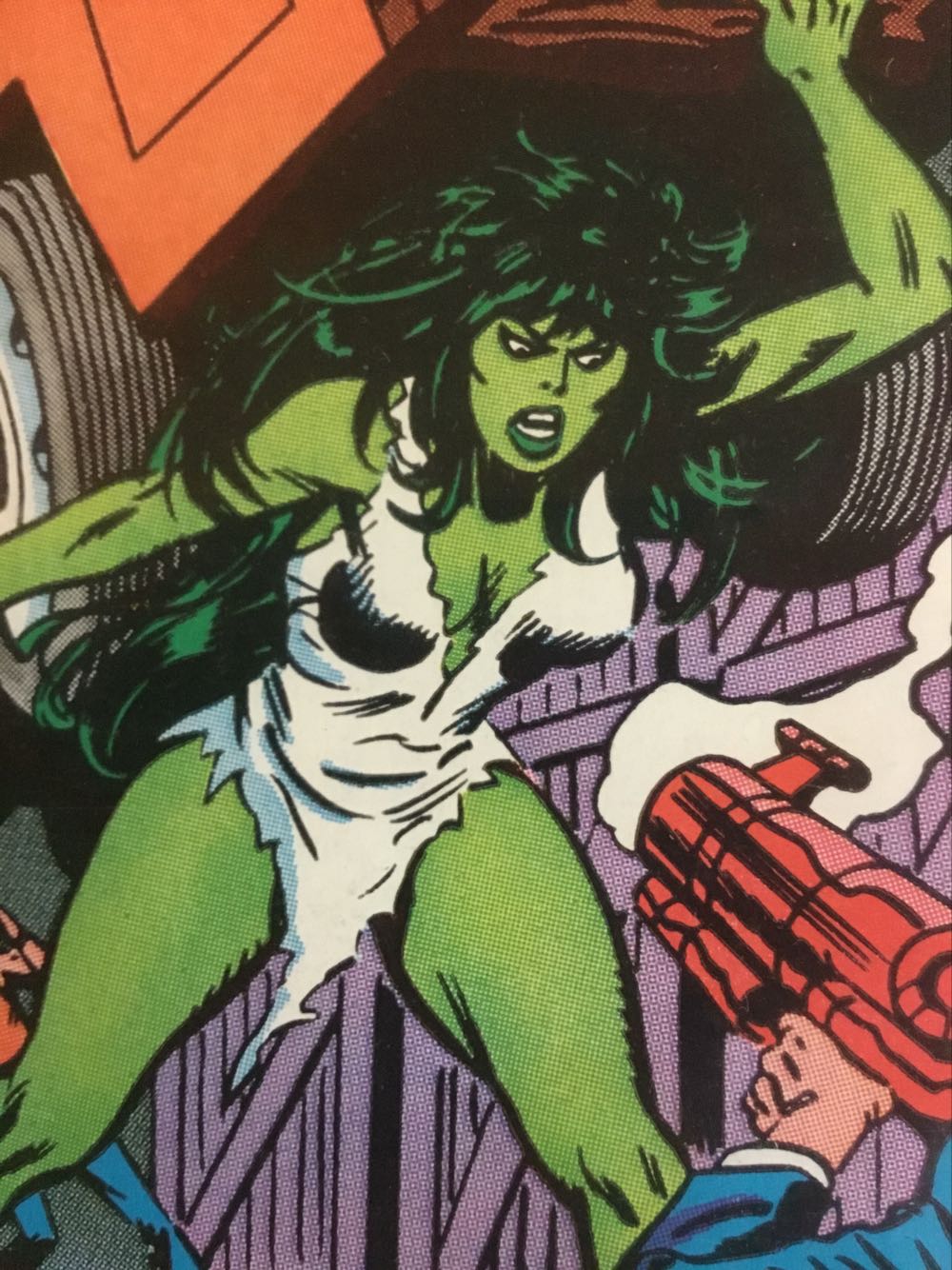 Savage She-Hulk, The - Marvel Comics (4 - May 1980) comic book collectible [Barcode 071486028000] - Main Image 2