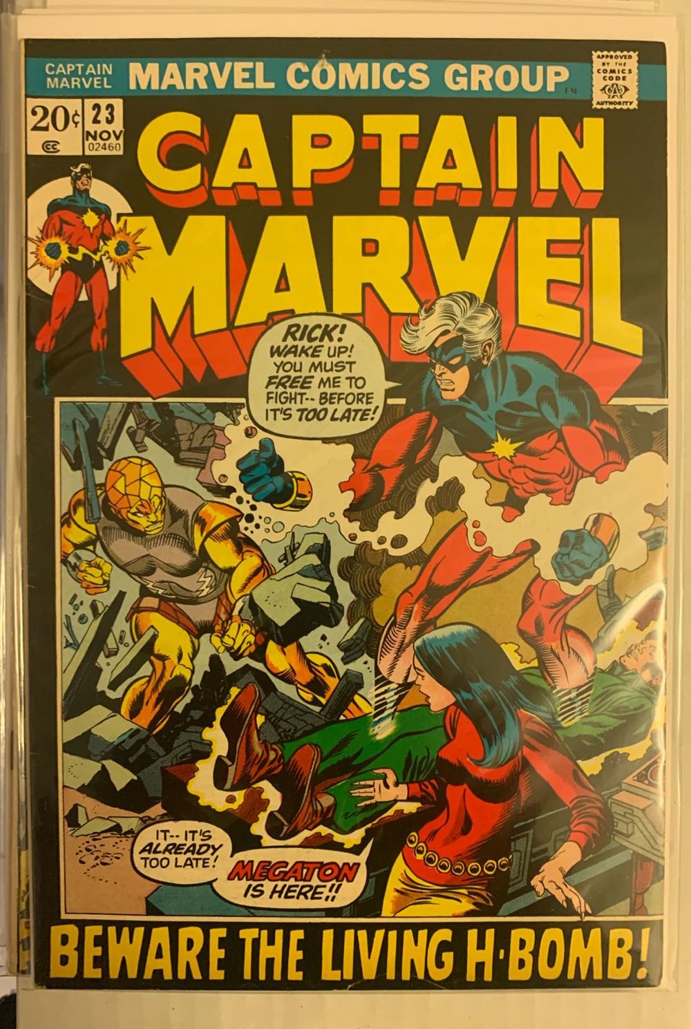 Captain Marvel (vol 1) - Marvel Comics (23 - Nov 1972) comic book collectible - Main Image 2