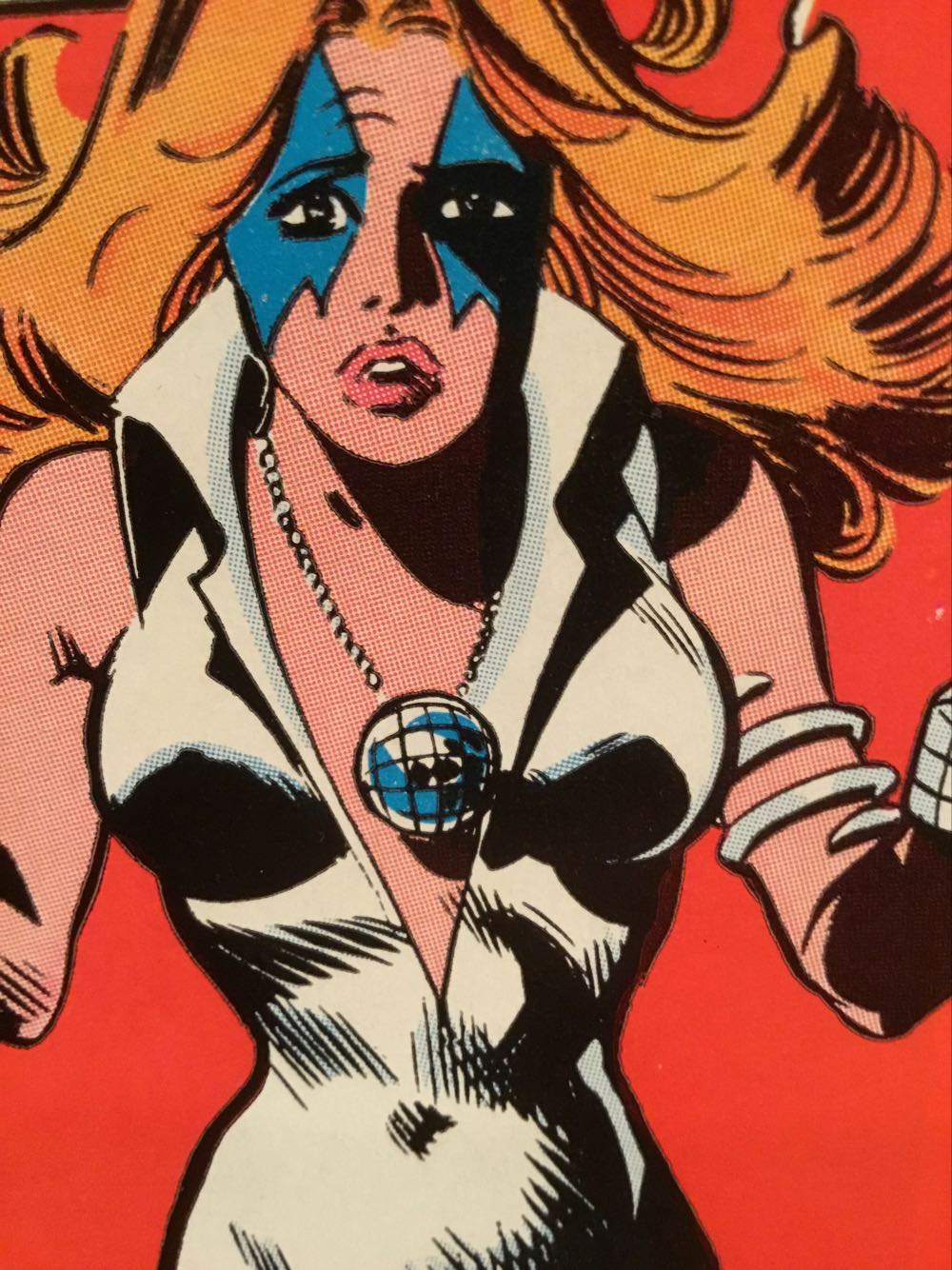 Dazzler - Marvel Comics Group (25 - Mar 1983) comic book collectible [Barcode 071486029953] - Main Image 2