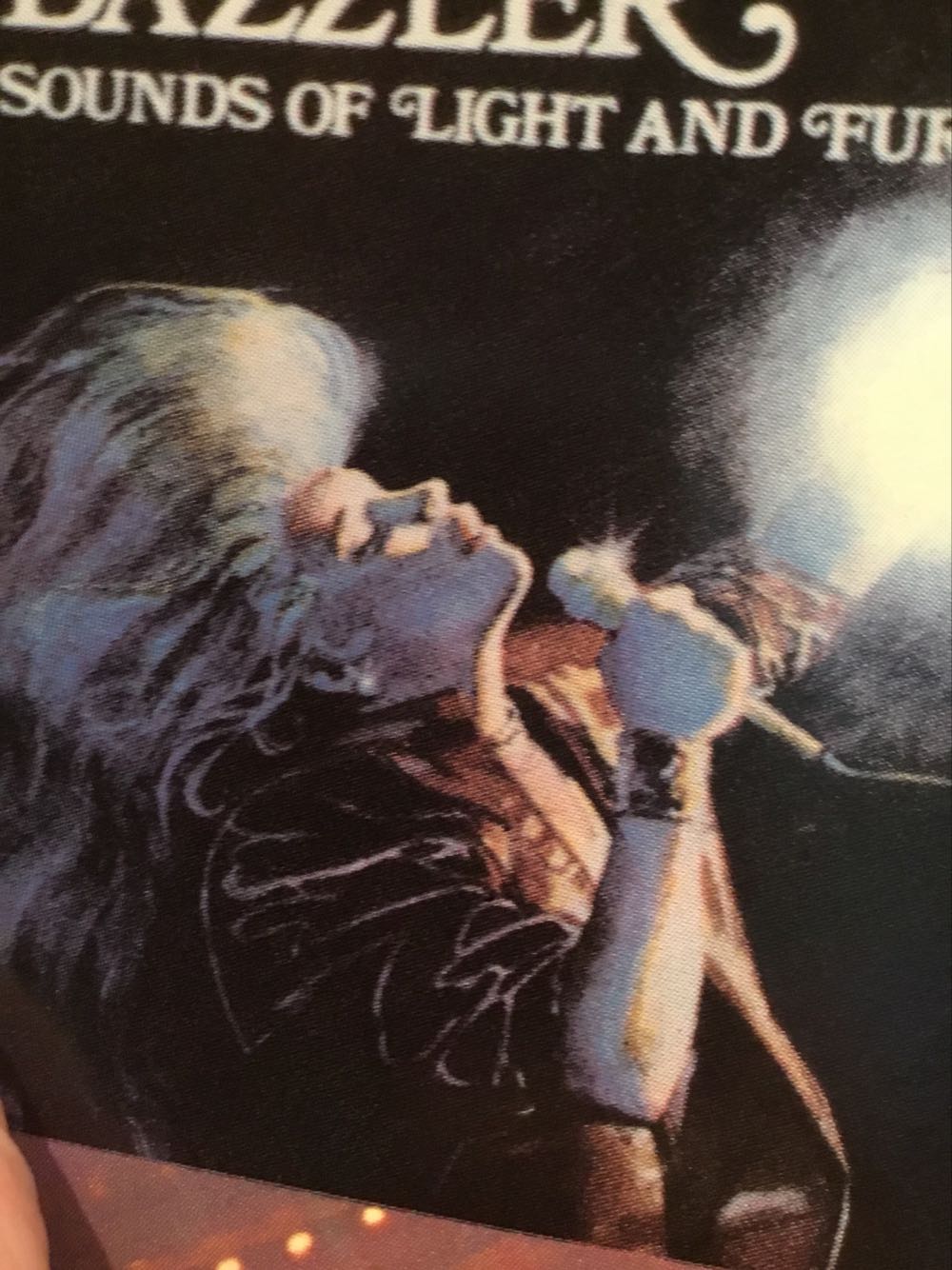 Dazzler - Marvel Comics Group (29 - Nov 1983) comic book collectible [Barcode 071486029953] - Main Image 2