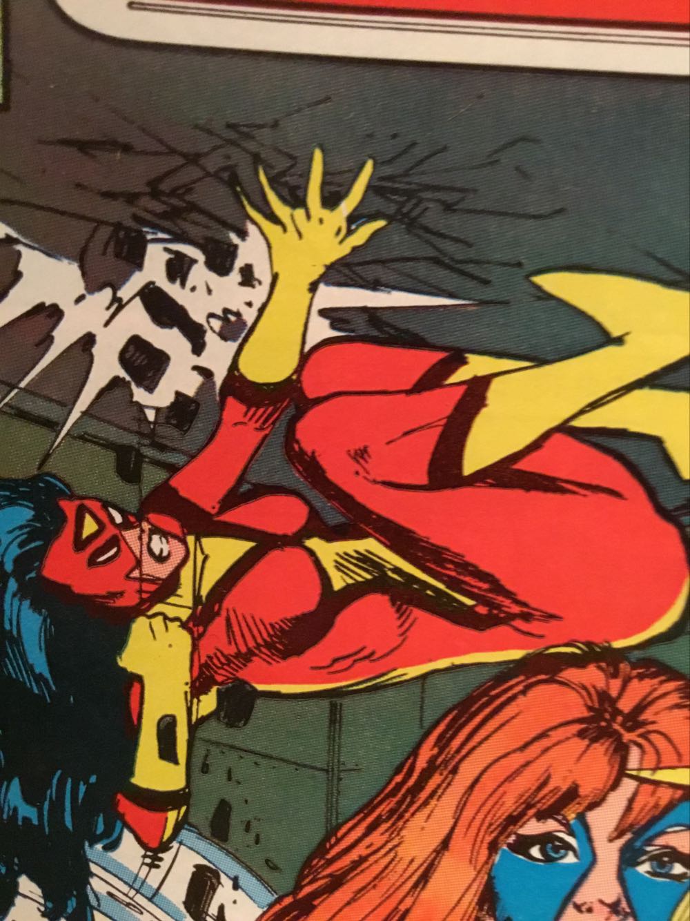 Dazzler - Marvel (15 - May 1982) comic book collectible [Barcode 071486029953] - Main Image 3