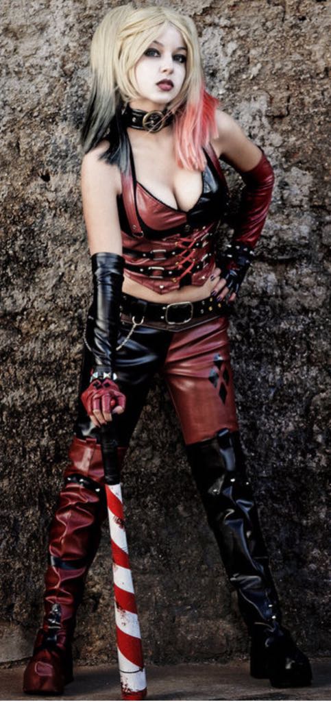 Shanna The She-Devil - Buy Me (2 - May 2005) comic book collectible [Barcode 759606054022] - Main Image 2