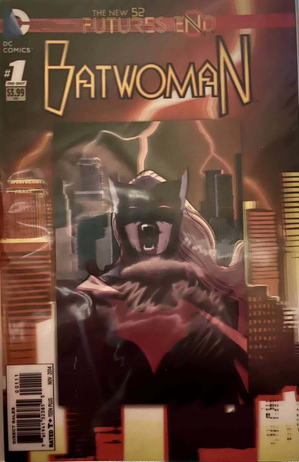 Batwoman: Futures End - DC (Detective Comics) (1 - Nov 2014) comic book collectible [Barcode 76194132385500111] - Main Image 2