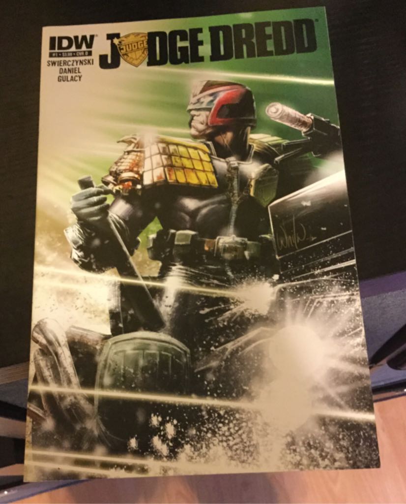 Judge Dredd - IDW Comics (1) comic book collectible - Main Image 1
