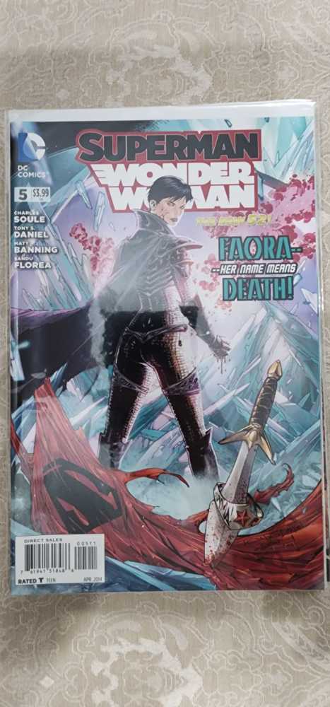 Superman & Wonder Woman - DC Comics (5 - Apr 2014) comic book collectible [Barcode 761941318486] - Main Image 2