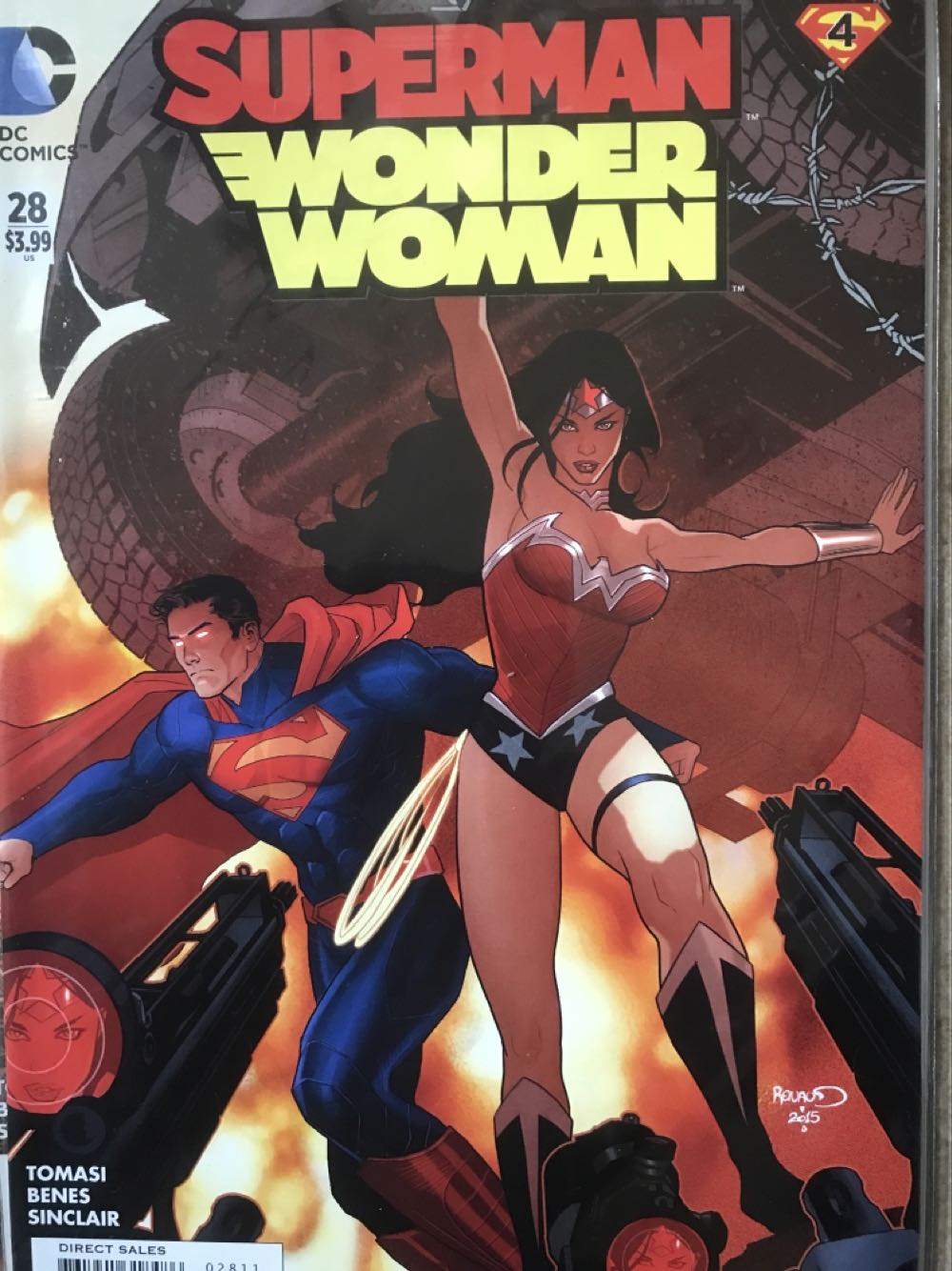 Superman Wonder Woman - DC Comics (28 - Jun 2016) comic book collectible [Barcode 76194131848602821] - Main Image 2