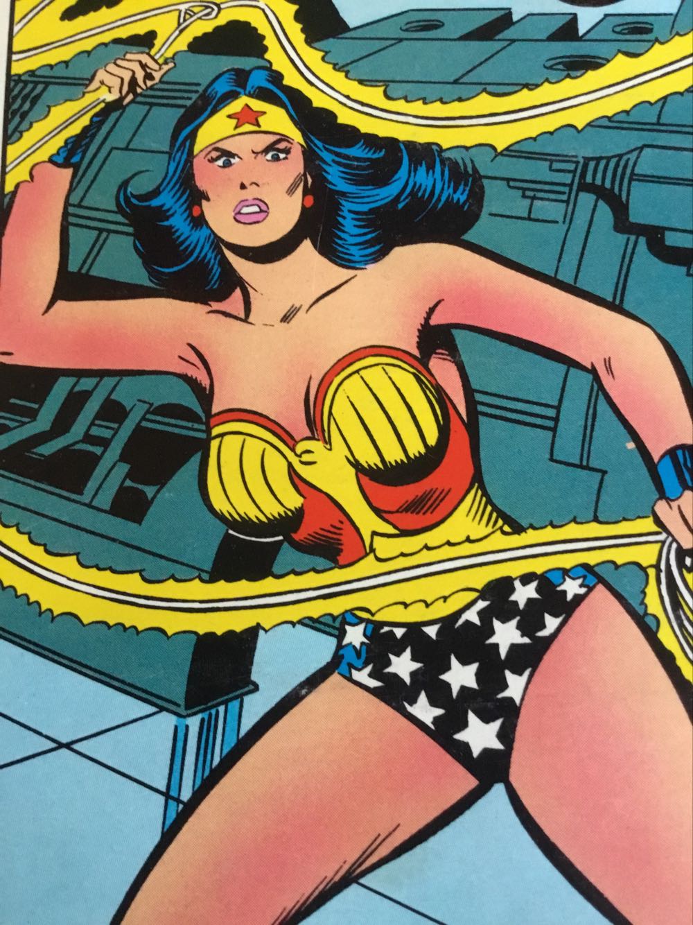 Marvel Treasury Edition - Marvel Comics (28 - Jul 1981) comic book collectible [Barcode 071486029304] - Main Image 4