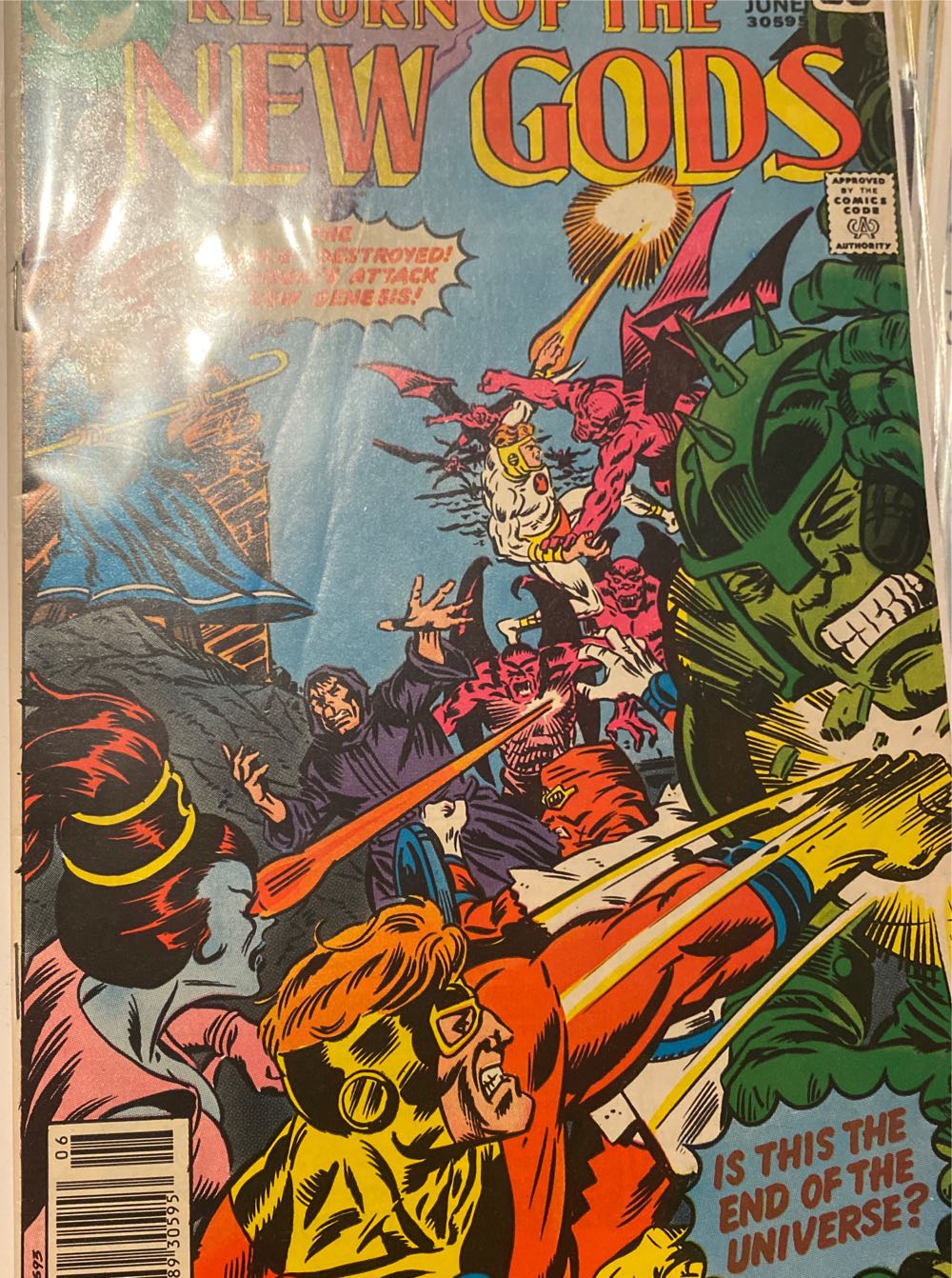 New Gods: Return Of The…, The - DC (Detective Comics) (18 - Nov 2015) comic book collectible [Barcode 070989305953] - Main Image 3