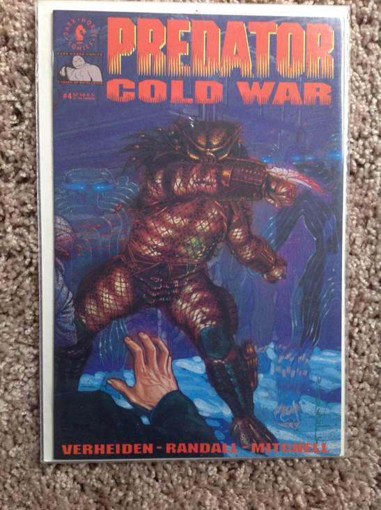 Predator: Cold War  (4) comic book collectible [Barcode 070989324862] - Main Image 1