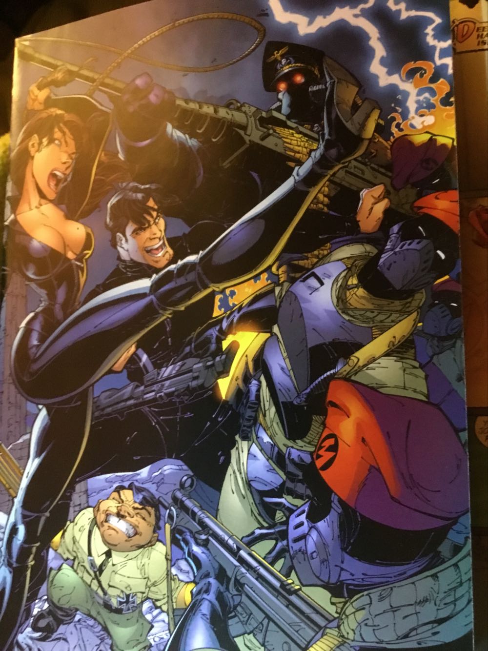 Danger Girl - Wildstorm (7 - Feb 2001) comic book collectible [Barcode 761941218557] - Main Image 3