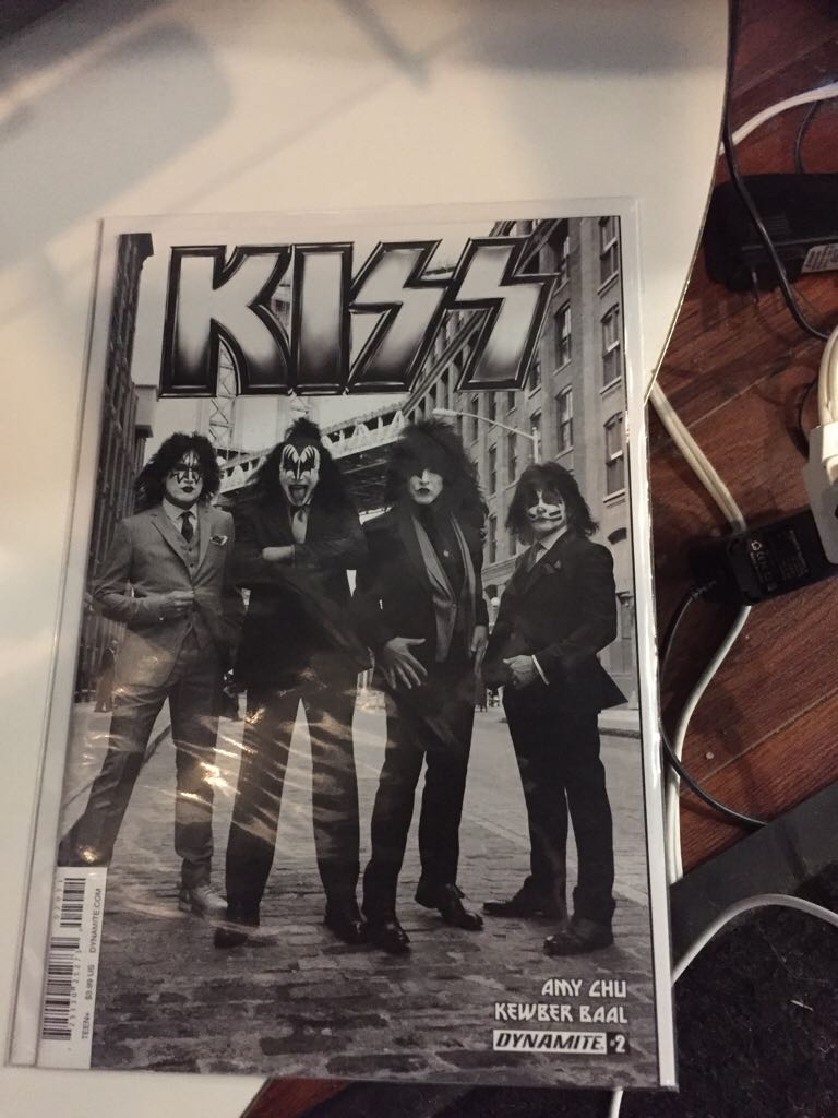 Kiss  - Dynamite Comics (2 - Jan 2017) comic book collectible [Barcode 72513025273902031] - Main Image 1