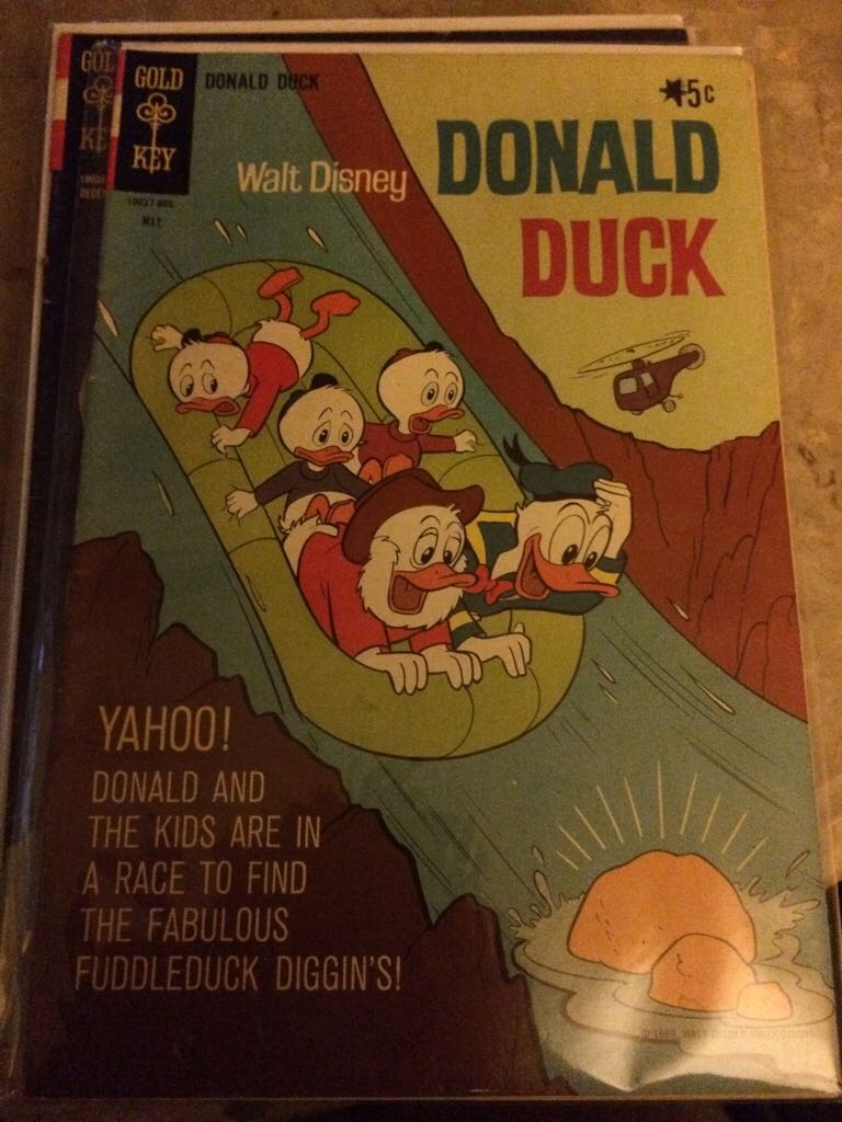 Walt Disneys Donald Duck   comic book collectible [Barcode 071486026976] - Main Image 1