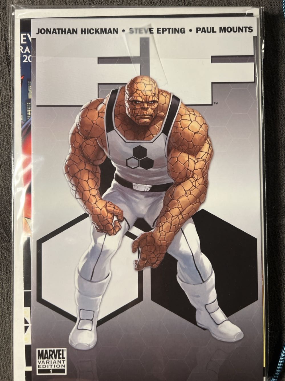 FF - Marvel Comics (1 - Mar 2011) comic book collectible [Barcode 071486024620] - Main Image 2