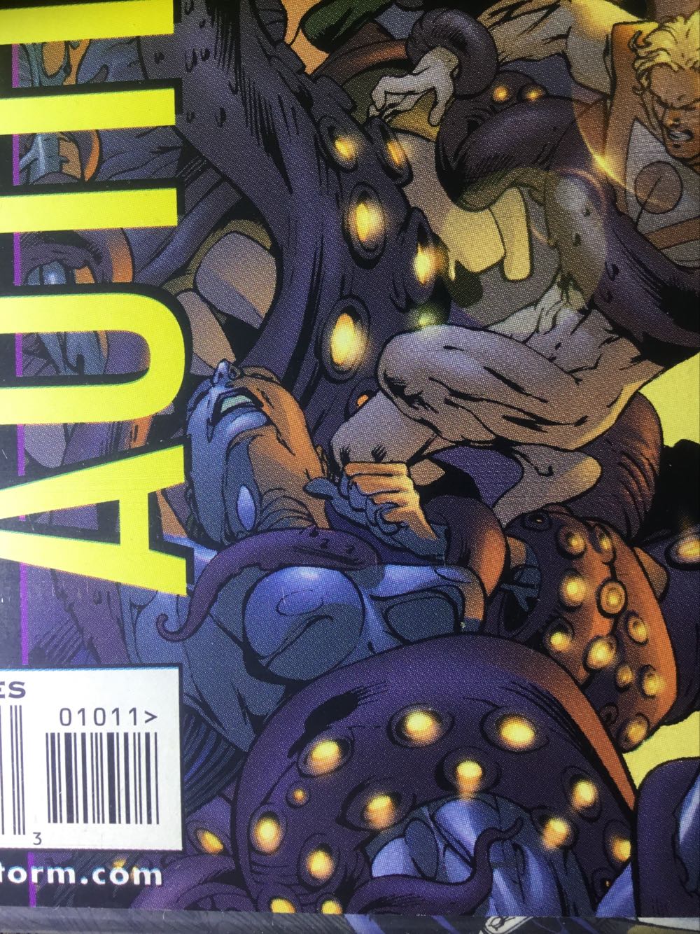 The Authority - DC Comics / Wildstorm (10 - Feb 2000) comic book collectible [Barcode 761941219363] - Main Image 2