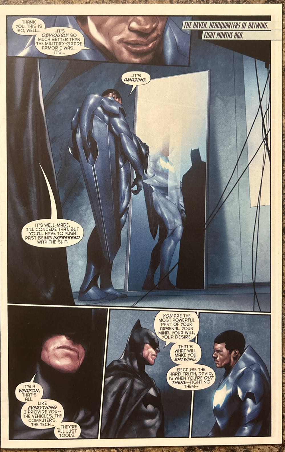 Batwing - DC Comics (2A - Dec 2011) comic book collectible [Barcode 76194130679700211] - Main Image 3