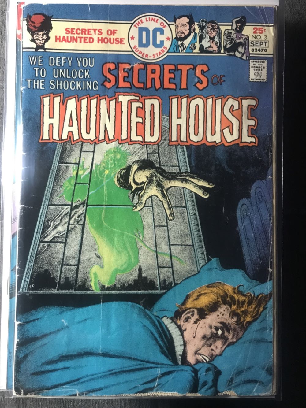 Secrets Of Haunted House - DC (Detective Comics) (3 - Sep 1975) comic book collectible [Barcode 070989324701] - Main Image 2