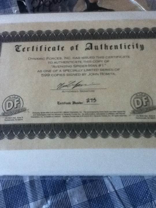 Avenging Spider-Man  (1) comic book collectible [Barcode 725130182470] - Main Image 2