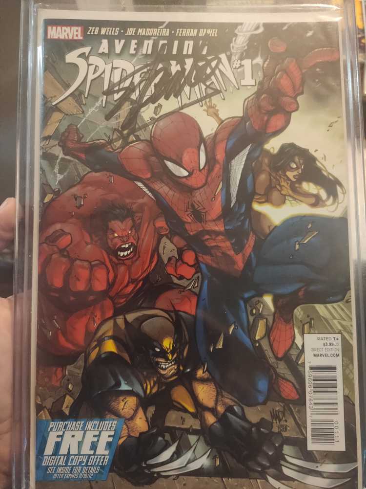 Avenging Spider-Man - Marvel Comics (1 - Jan 2012) comic book collectible [Barcode 75960607643700111] - Main Image 2