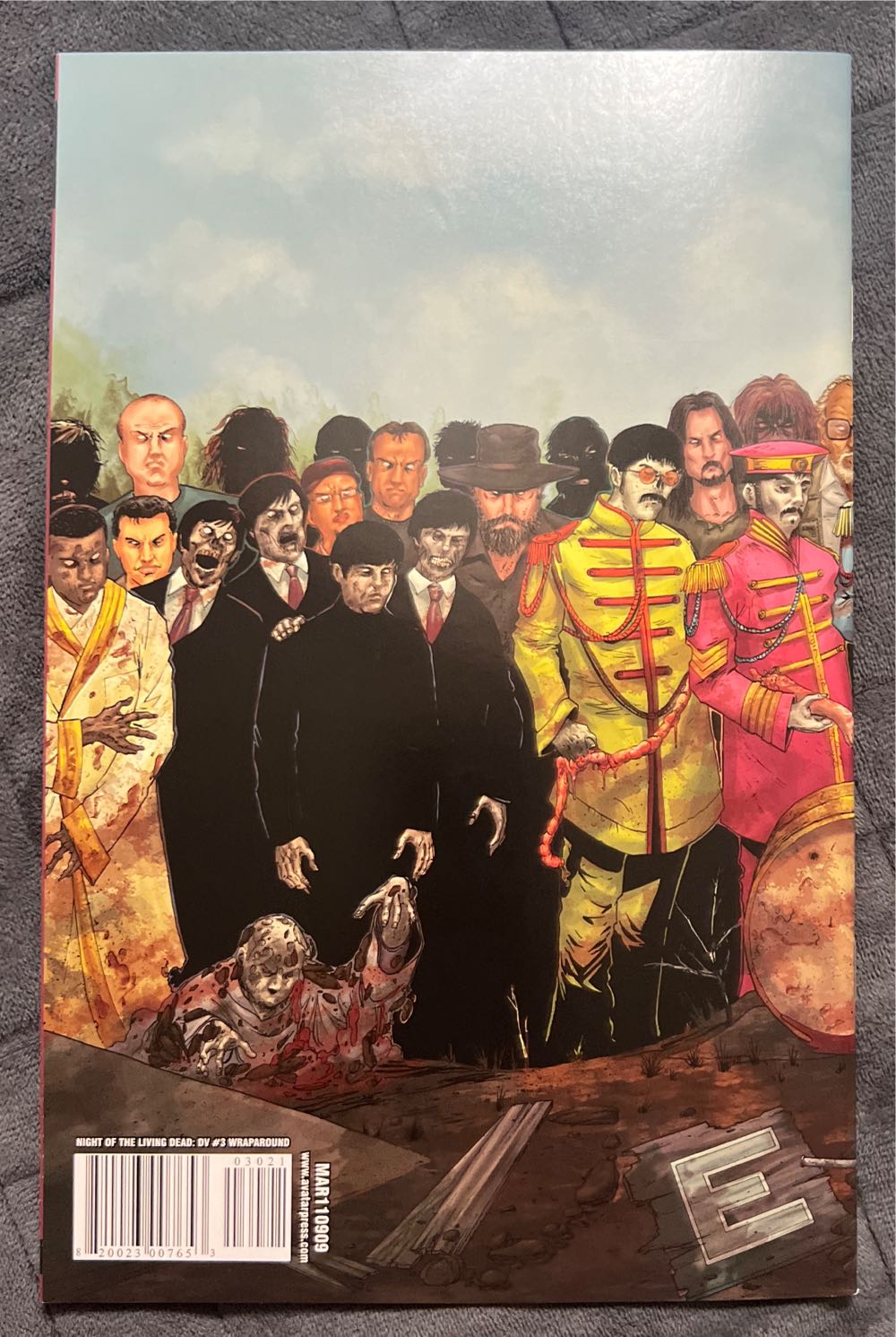 Night of the Living Dead Death Valley #3 Wraparound  (3) comic book collectible [Barcode 820023007653] - Main Image 2